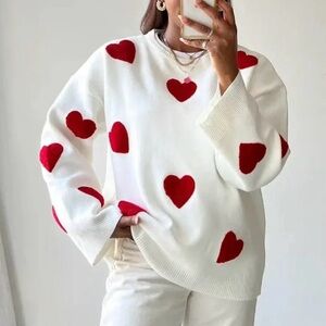 Bootaybag white sweater with heart print sz M